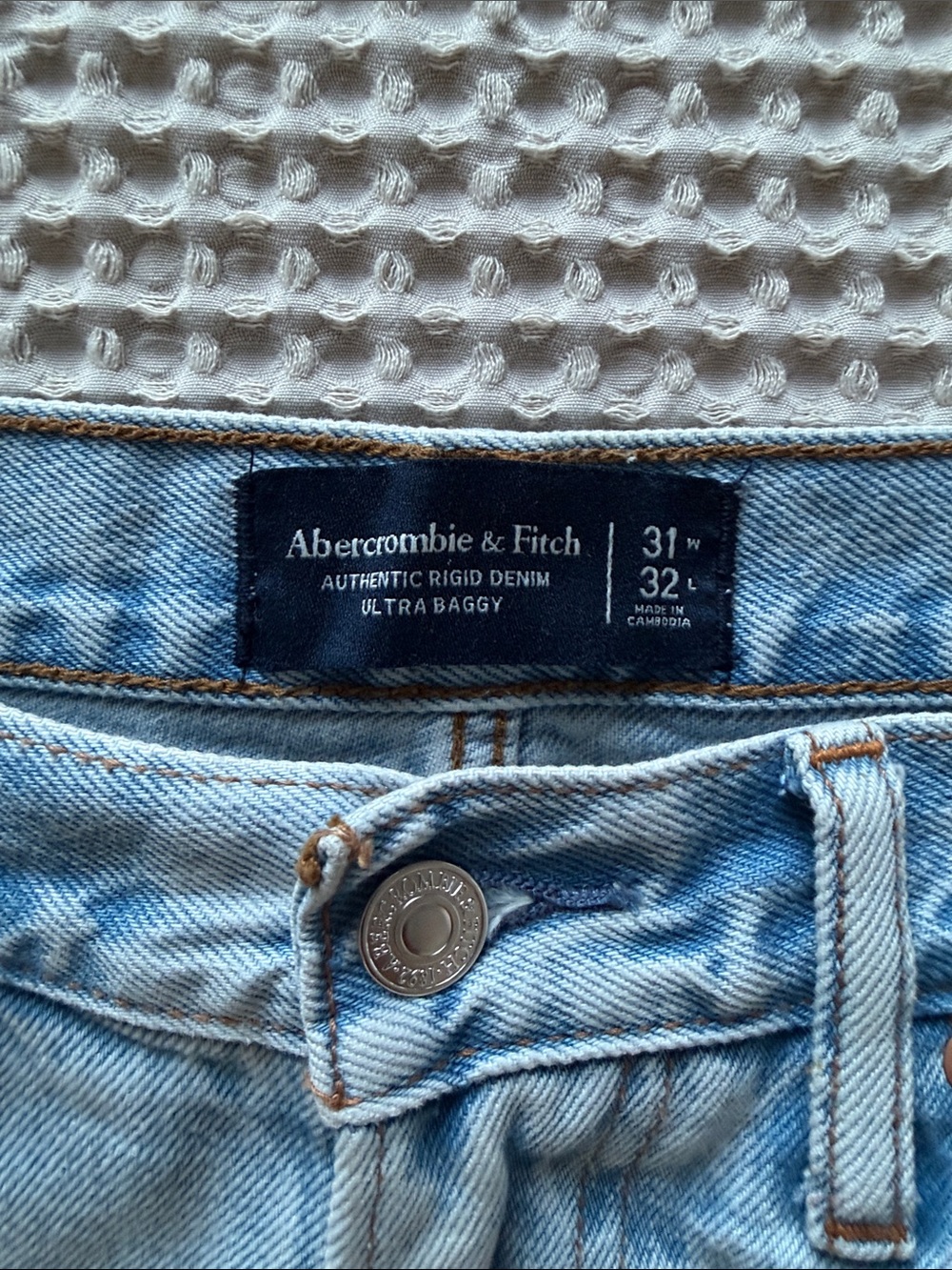 Abercrombie & Fitch Light Blue Ultra Baggy Rigid Denim Jeans